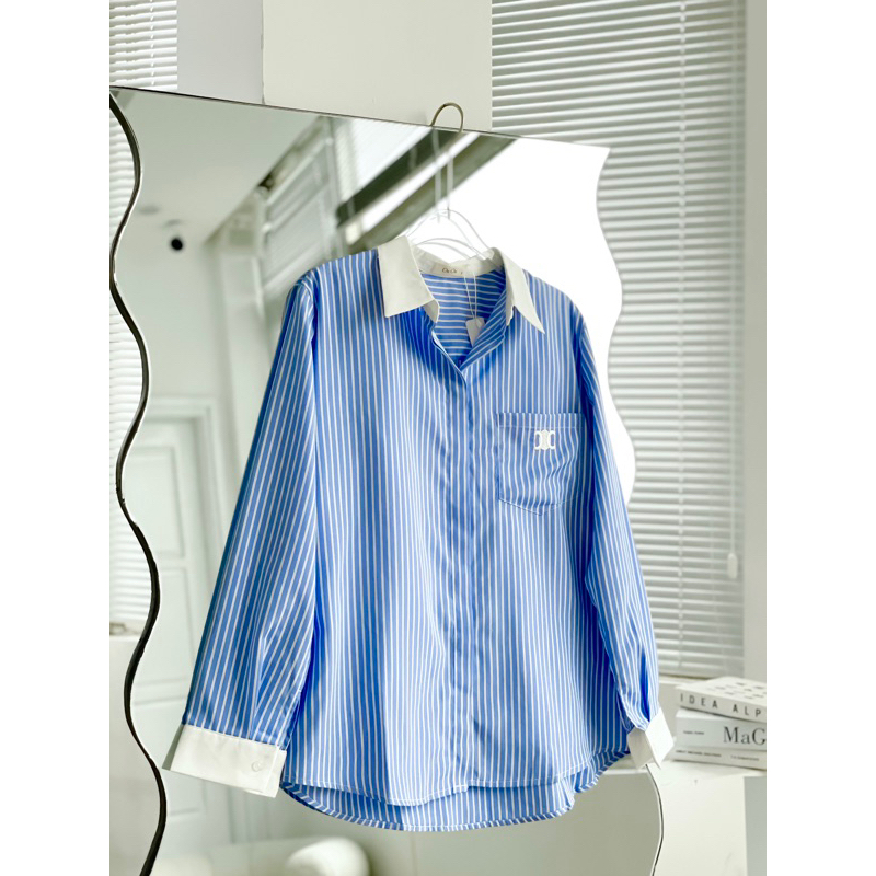 Áo thô kẻ thêu túi trẻ trung