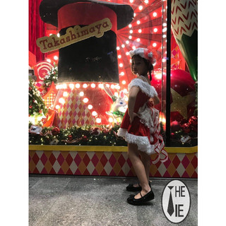 Đầm Noel nhung vai rớt đuôi cá