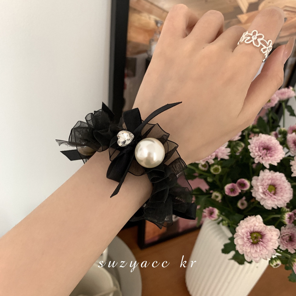 Srunchies cột tóc nhúng vải satin có nơ đính kèm 3 hạt châu lớn phong cách trẻ trung sang trọng S54