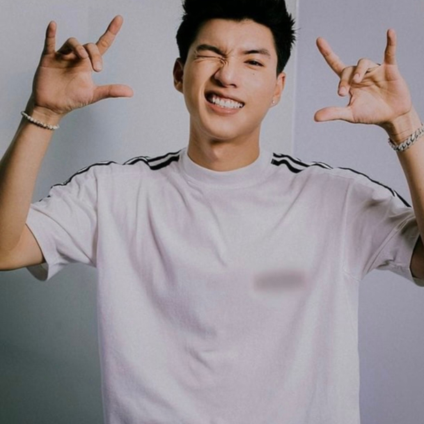 Áo thun Adidas Unisex nam nữ Basic logo ngực thoáng mát vải mịn cao cấp