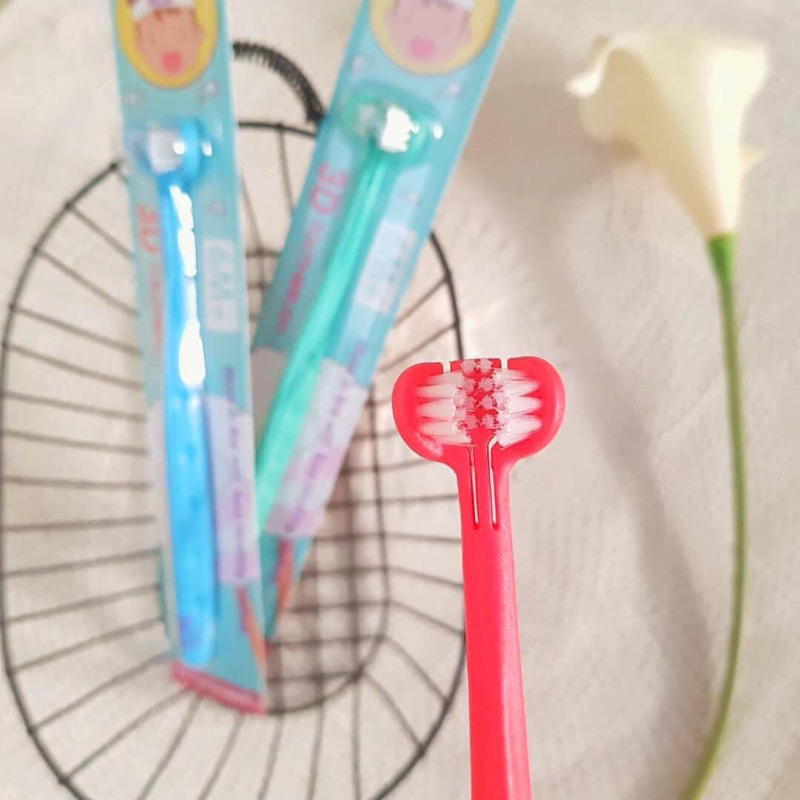 Bàn chải đánh răng 3 chiều cho bé nội địa Hàn