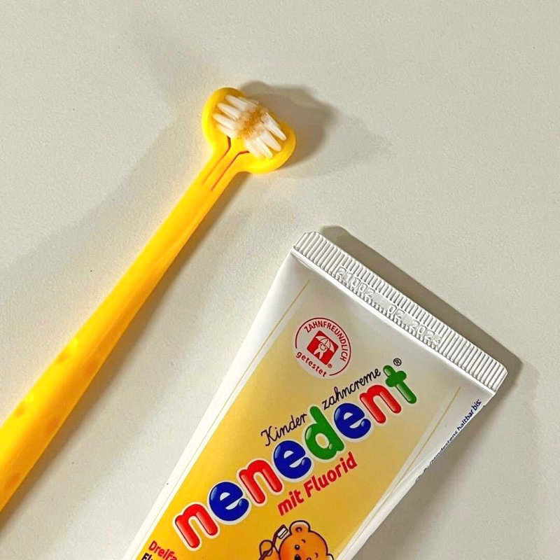 Bàn chải đánh răng 3 chiều cho bé nội địa Hàn