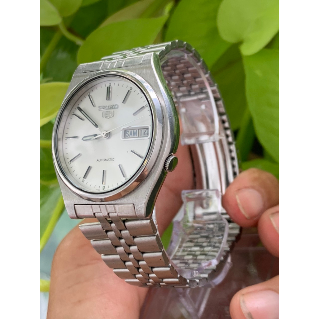 Đồng hồ nam Seiko 5 Automatic 17 jewels, 2 lịch, dây kim loại của Nhật