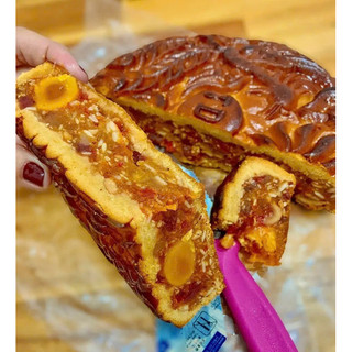 Bánh trung thu Tân Dân Lợi gà quay 8 trứng 900g