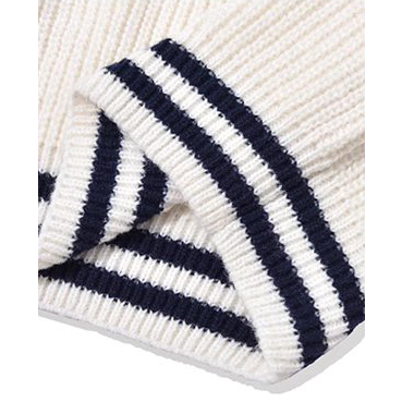 Áo Gile Dessuu chất liệu len màu kem họa tiết thêu chữ DU