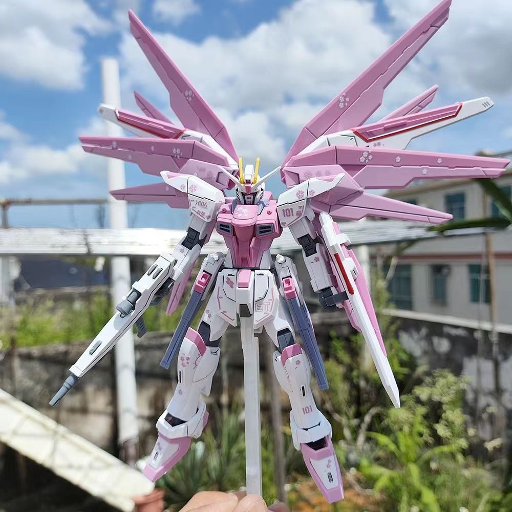 Mô Hình Lắp Ráp HG Freedom Fighter Sakura 192A 1/144