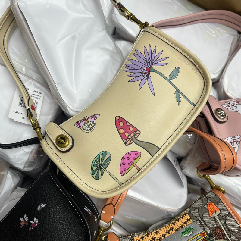 Túi coach swing kẹp nách cho nữ