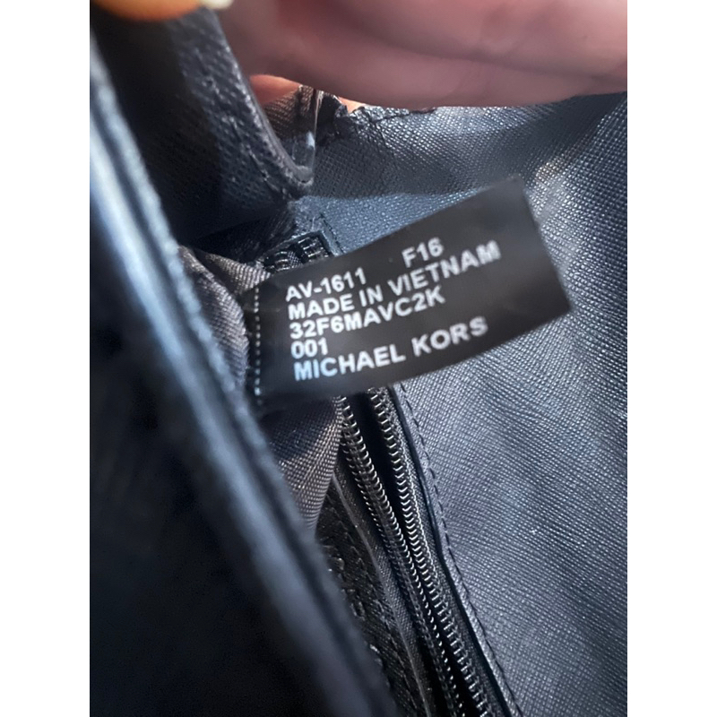 Túi MK size 20 xinh