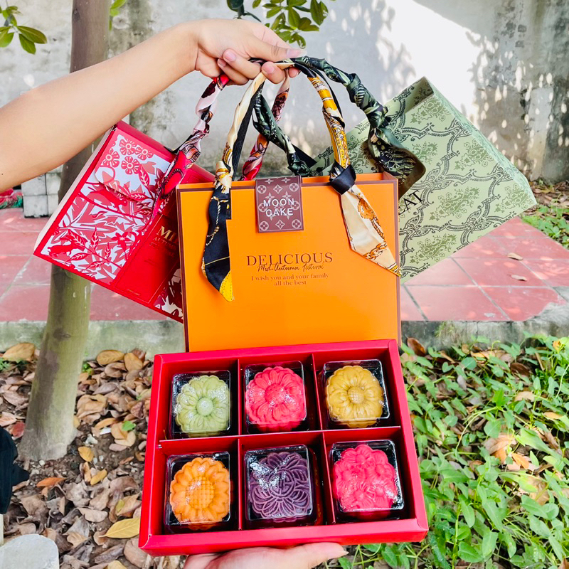 Bánh Trung Thu Hộp 6 Chiếc 80g Quà Tặng Biếu