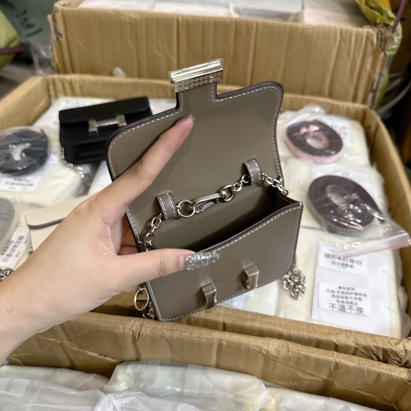 Túi MiNi bag khoá chữ H. Ảnh, video hàng về