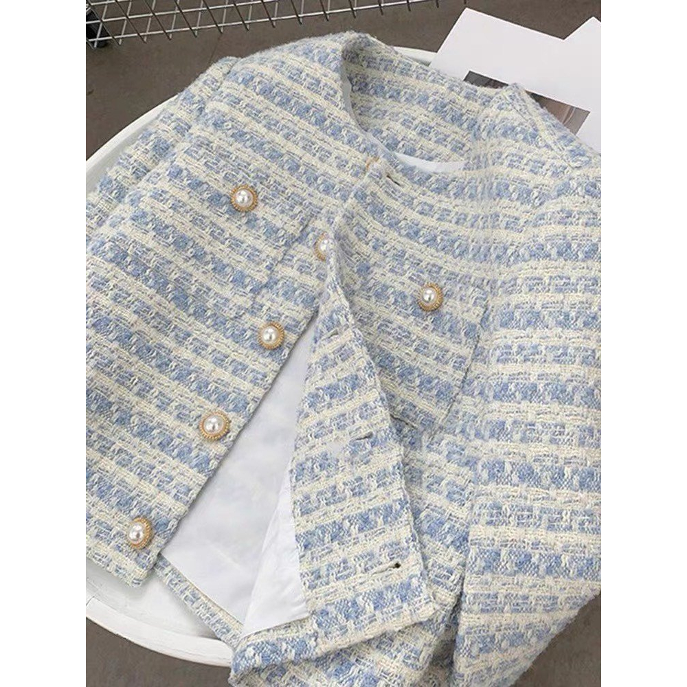 Áo dạ tweed xanh có khuy ngọc sang chảnh