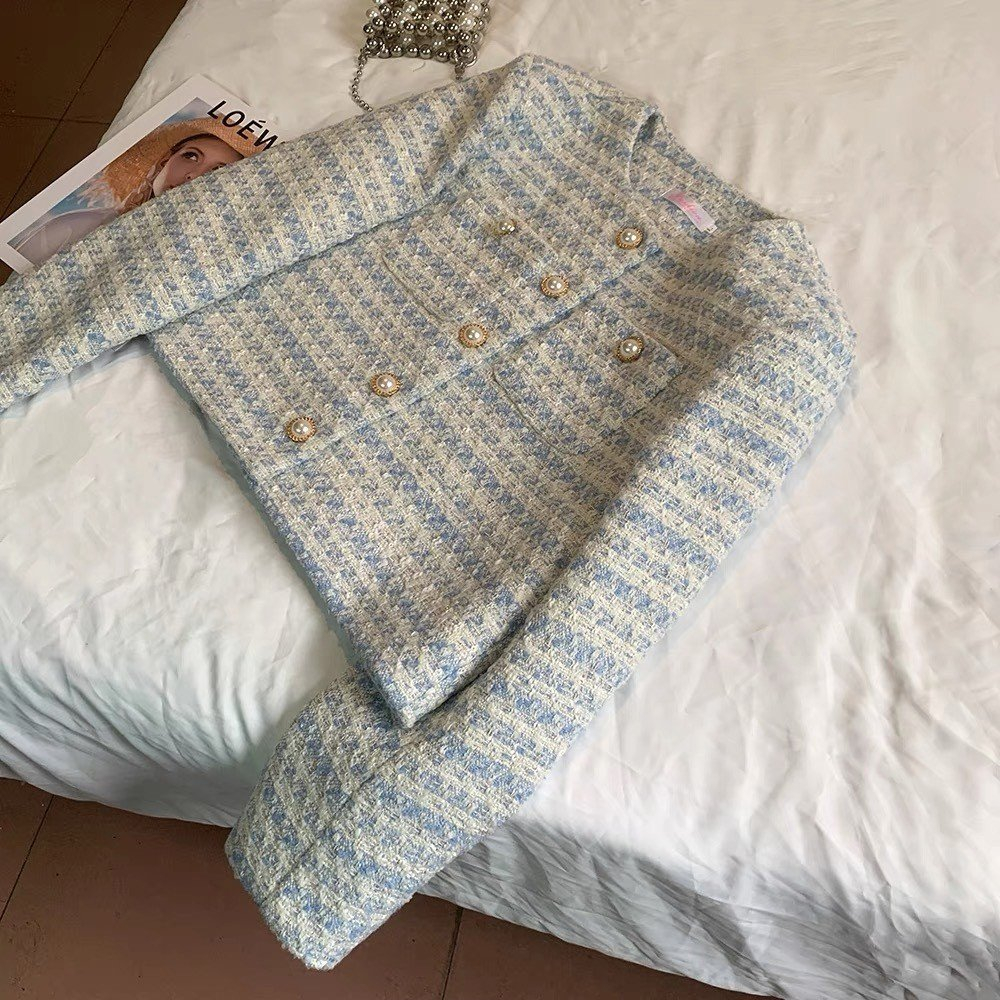 Áo dạ tweed xanh có khuy ngọc sang chảnh