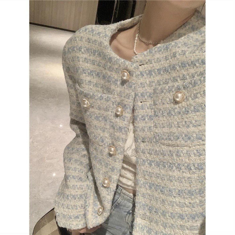 Áo dạ tweed xanh có khuy ngọc sang chảnh