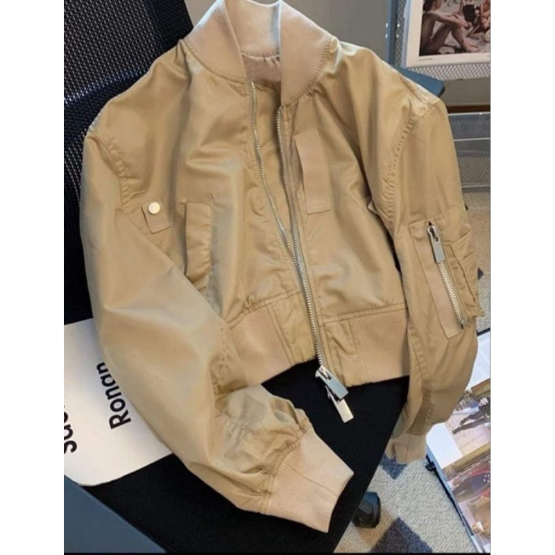 Áo bomber nữ kéo khóa dáng ngắn hàng Quảng Châu