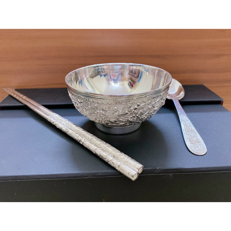 Combo bát-đũa -đĩa -thìa -bạc ta nguyên chất . .