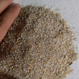 Sỏi dăm vàng nhỏ làm tiểu cảnh, trồng cây, trang trí bể cá, sân vườn