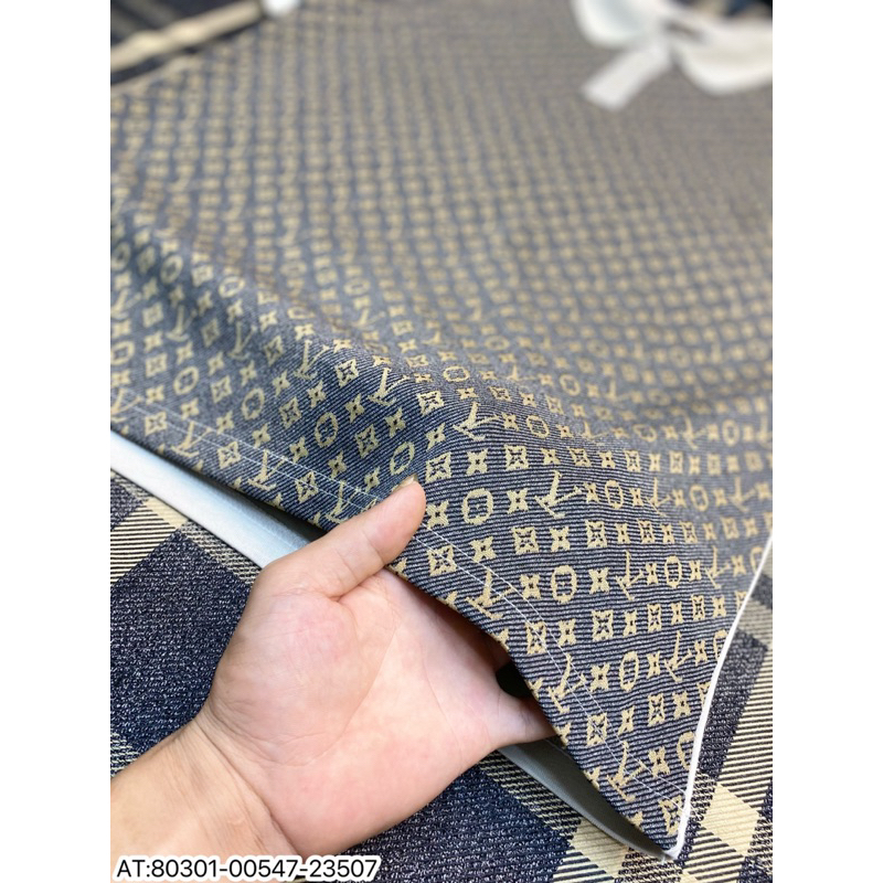 Bộ nam LV họa tiết loang thêu vân nổi phong cách trẻ trung from chuẩn