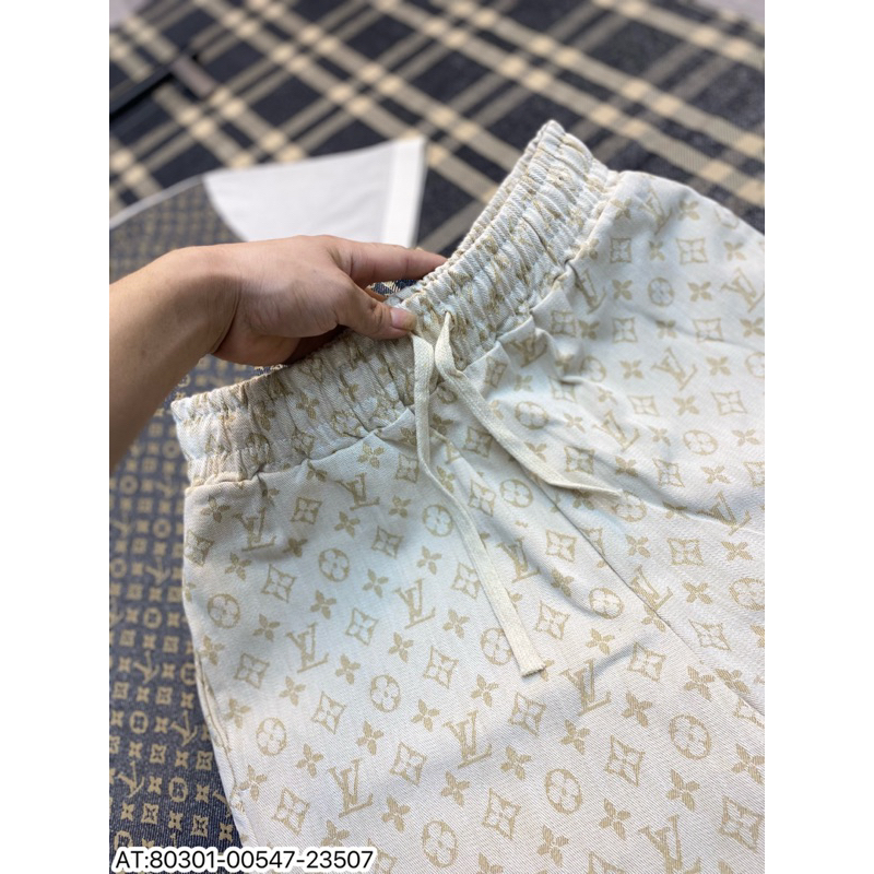 Bộ nam LV họa tiết loang thêu vân nổi phong cách trẻ trung from chuẩn