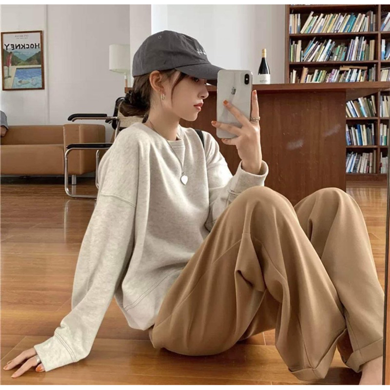 Áo Nỉ Sweater Nữ, Áo Nỉ Bông Dài Tay Thu Đông Dáng Ngắn Croptop Form Rộng Tay Bồng trơn Basic 2 màu ĐEN | XÁM