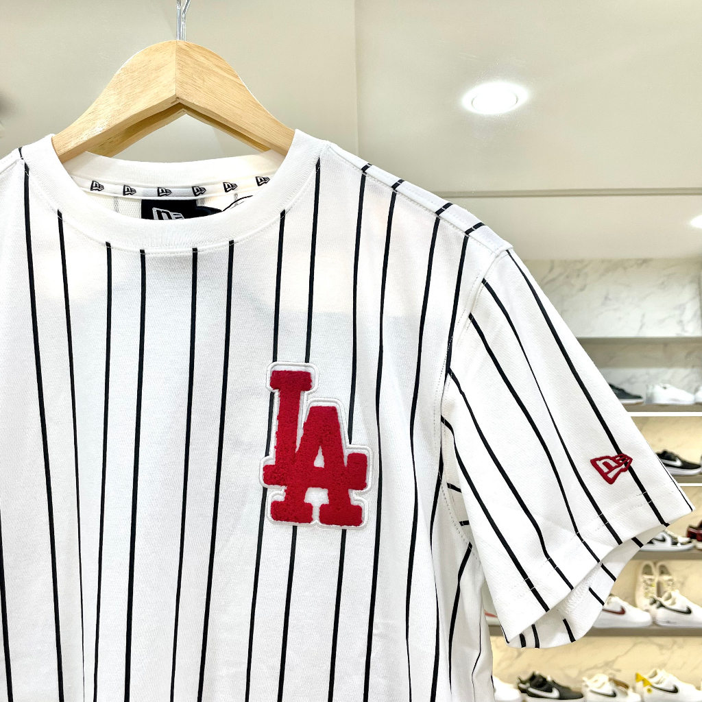 Áo Thun New Era - Áo La Kẻ Sọc *Bông Đỏ* - Trắng - Code: 19500183
