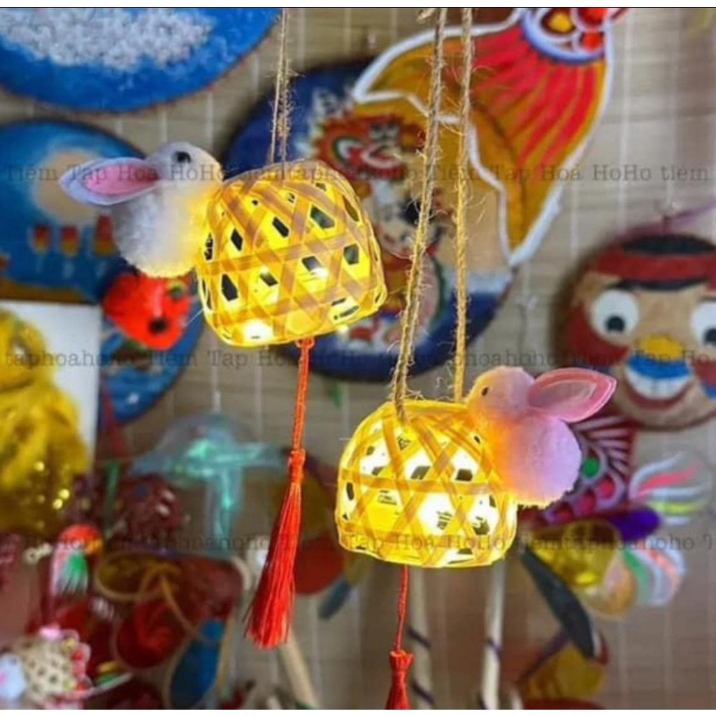 Đèn lồng thỏ cho bé chơi Trung thu mẫu mới mà dễ thương Hcom209