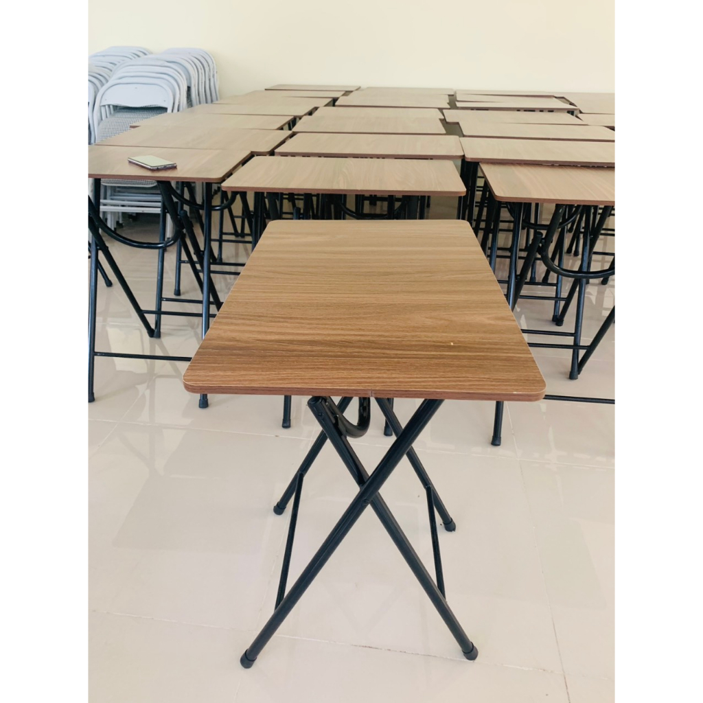 Bàn học chân cao 73cm gấp gọn kích thước 40/60