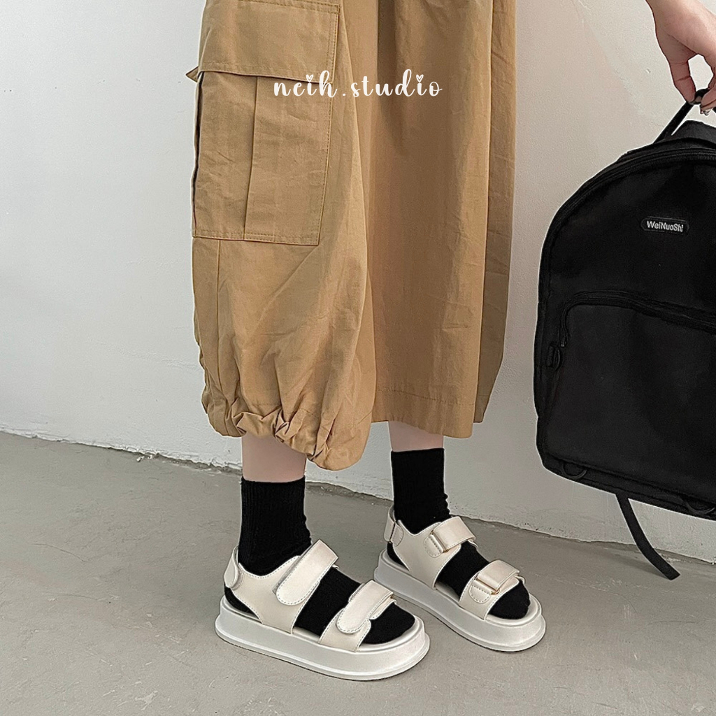Dép SANDAL nữ quai dán 2 màu đen-trắng đế bằng neih.studio