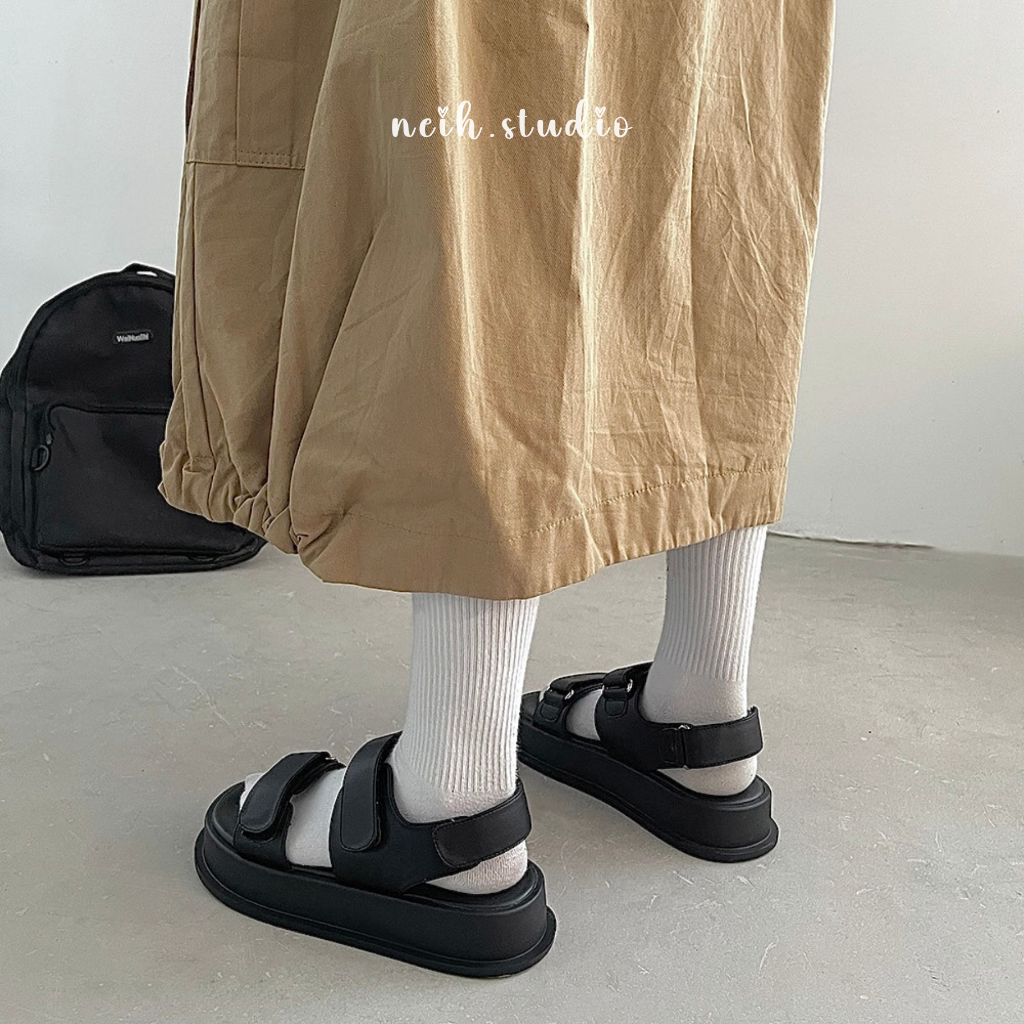 Dép SANDAL nữ quai dán 2 màu đen-trắng đế bằng neih.studio