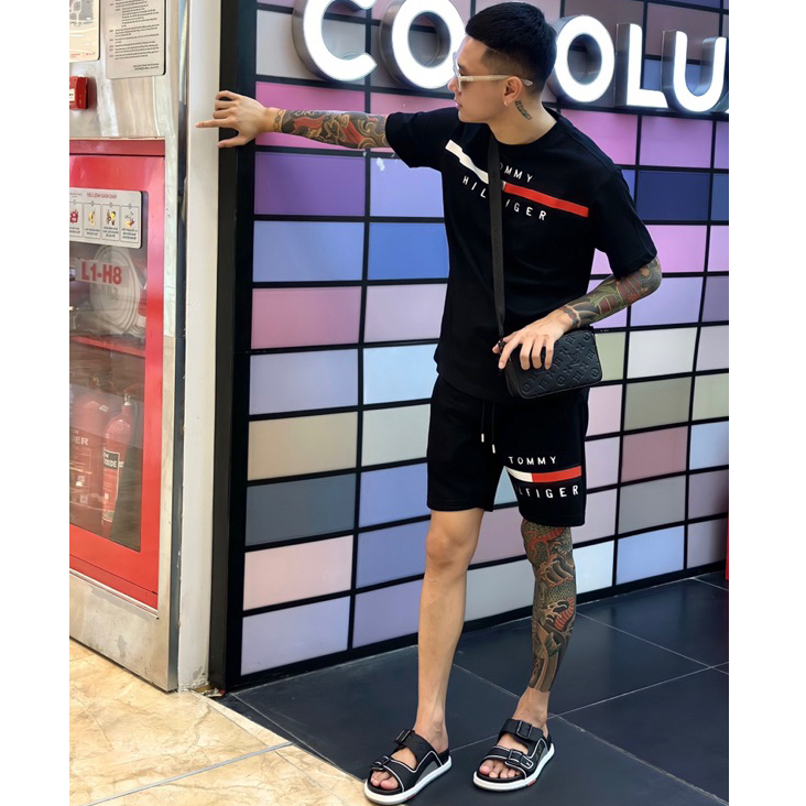Đồ Bộ Hè Tommy Kẻ Ngang Ngực Thể Thao Dày Dặn Full Box- Set Cộc Tay Nam 99K Siêu Rẻ Chất Co Giãn Thoáng Mát #Hot #2023
