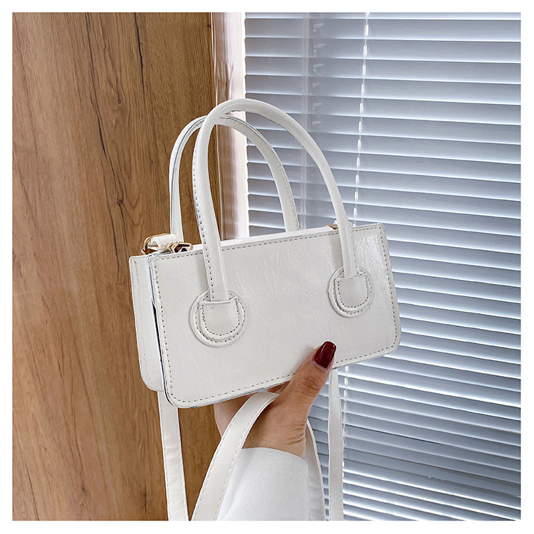 Túi xách nữ thời trang, túi đeo chéo hot trend Hàn Quốc nhiều màu 2023 Thơm Túi-A07