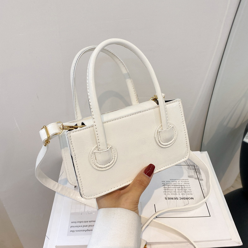 Túi xách nữ thời trang, túi đeo chéo hot trend Hàn Quốc nhiều màu 2023 Thơm Túi-A07