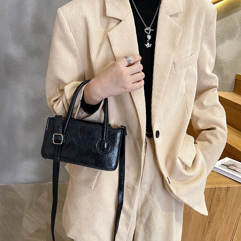 Túi xách nữ thời trang, túi đeo chéo hot trend Hàn Quốc nhiều màu 2023 Thơm Túi-A07