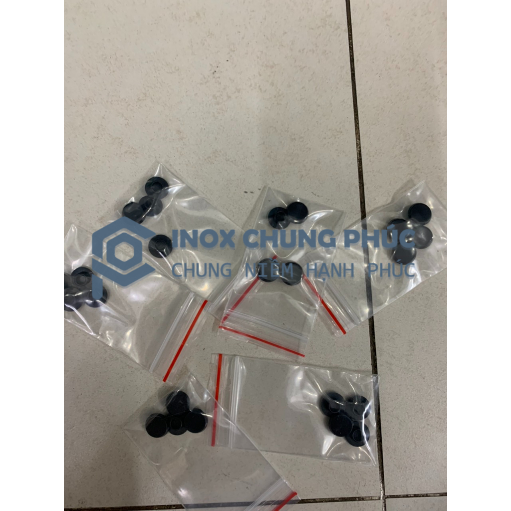 NÚT BỊT NHỰA CHE BULONG