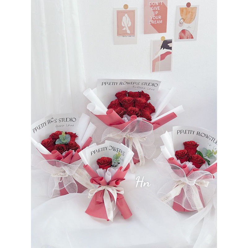 Hoa nhũ bó 5 bông kèm túi thiệp đèn