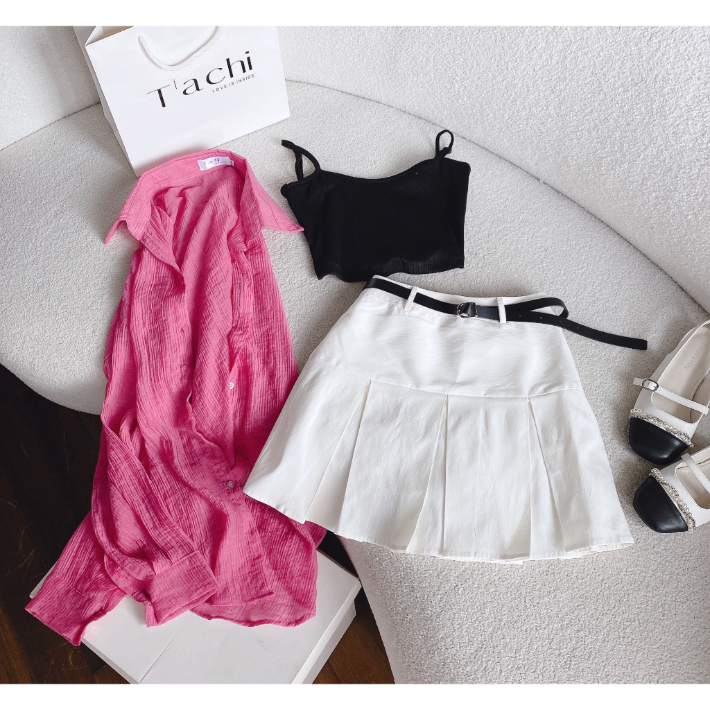 Set 4 món áo 2 dây đen, chân váy xếp ly trắng, áo khoác sơ mi hồng