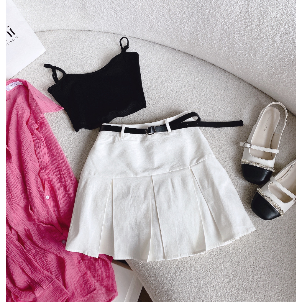 Set 4 món áo 2 dây đen, chân váy xếp ly trắng, áo khoác sơ mi hồng