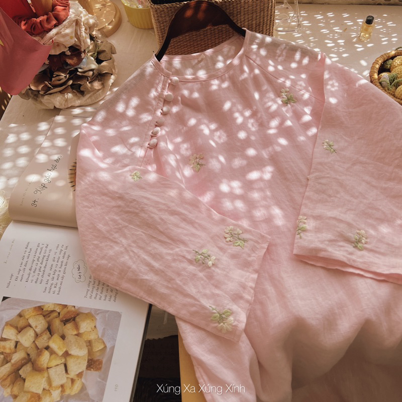 | 0303 studio | áo dài linen cổ tròn thêu nhành ớt - dòng Thu Hà