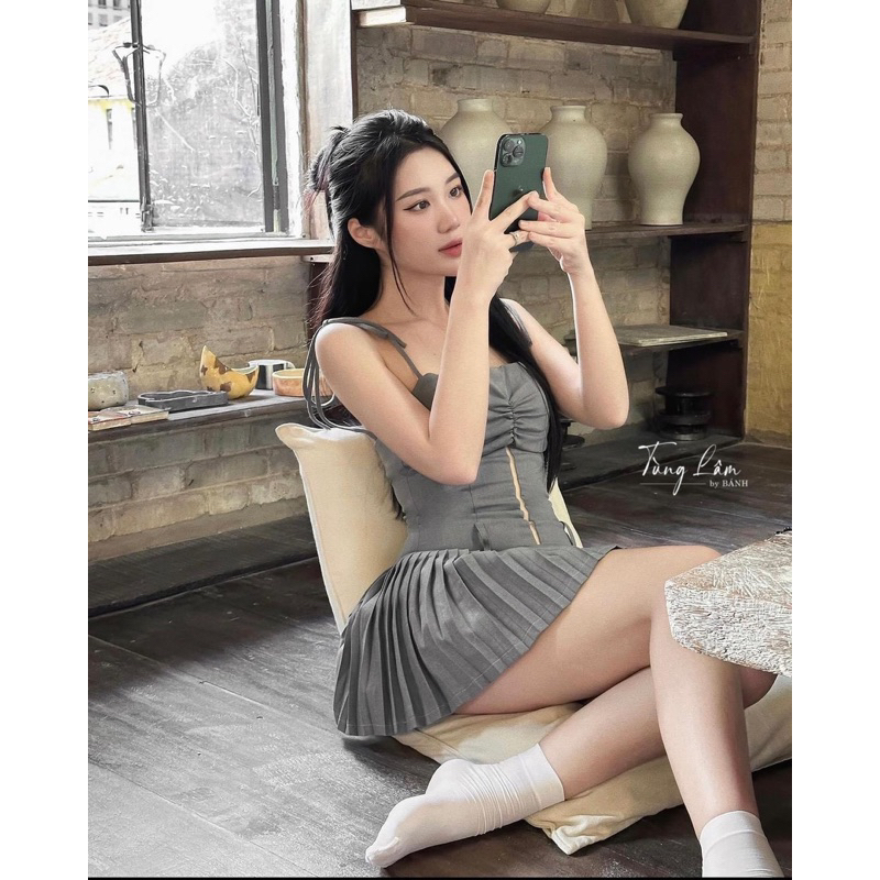 Váy Hai Dây Xoè Xếp Ly Màu Ghi Tây