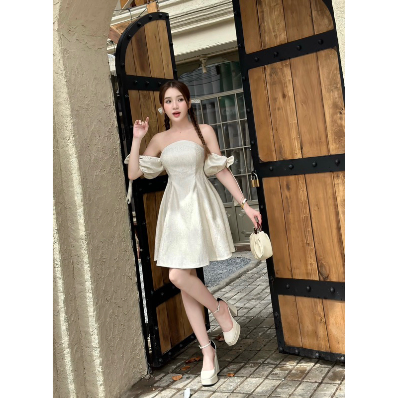 Đầm trễ vai nơ tafta BYBYPIL vân gỗ cao cấp Jasmine