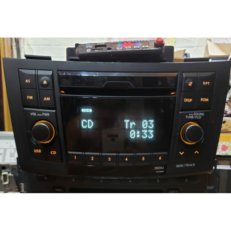 Máy phát nhạc liền Amply Xe SUZUKI Swits .Tính năng :  bluetooth 5.0/aux/usb/cad/cd mp3/ Radio.Công suất 50w x 4 kênh.