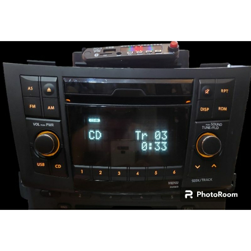 Máy phát nhạc liền Amply Xe SUZUKI Swits .Tính năng :  bluetooth 5.0/aux/usb/cad/cd mp3/ Radio.Công suất 50w x 4 kênh.