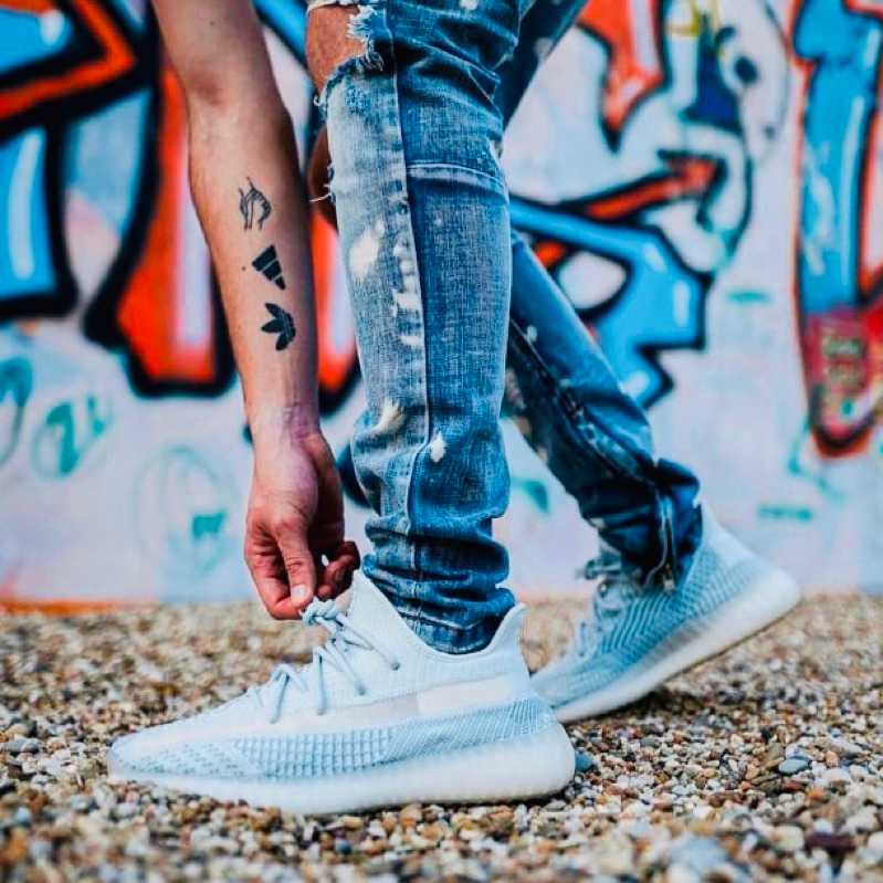 'Giày Cổ Thấp' adidas Yeezy Boost 350 V2 'Cloudwhite'