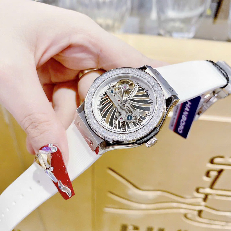 Đồng Hồ nữ Hanboro By Huboler Mặt Tròn Lộ Cơ đính đá chính hãng dây cao su