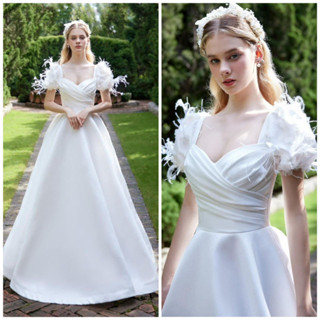 ĐẦM CƯỚI- ĐI BÀN - CÔ  DÂU TAY BỒNG  ĐÍNH HOA LÔNG VŨ FULL SIZE S/M/L/XL( có sẵn hàng ) CÓ NHẬN MAY BIG SIZE