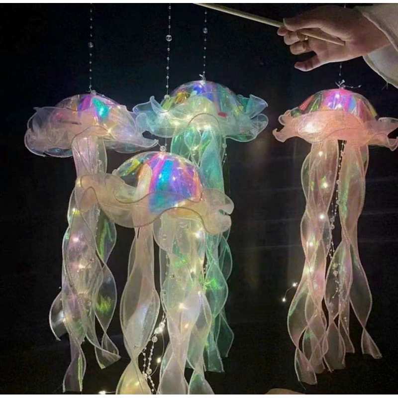 Lồng đèn sứa siêu xinh