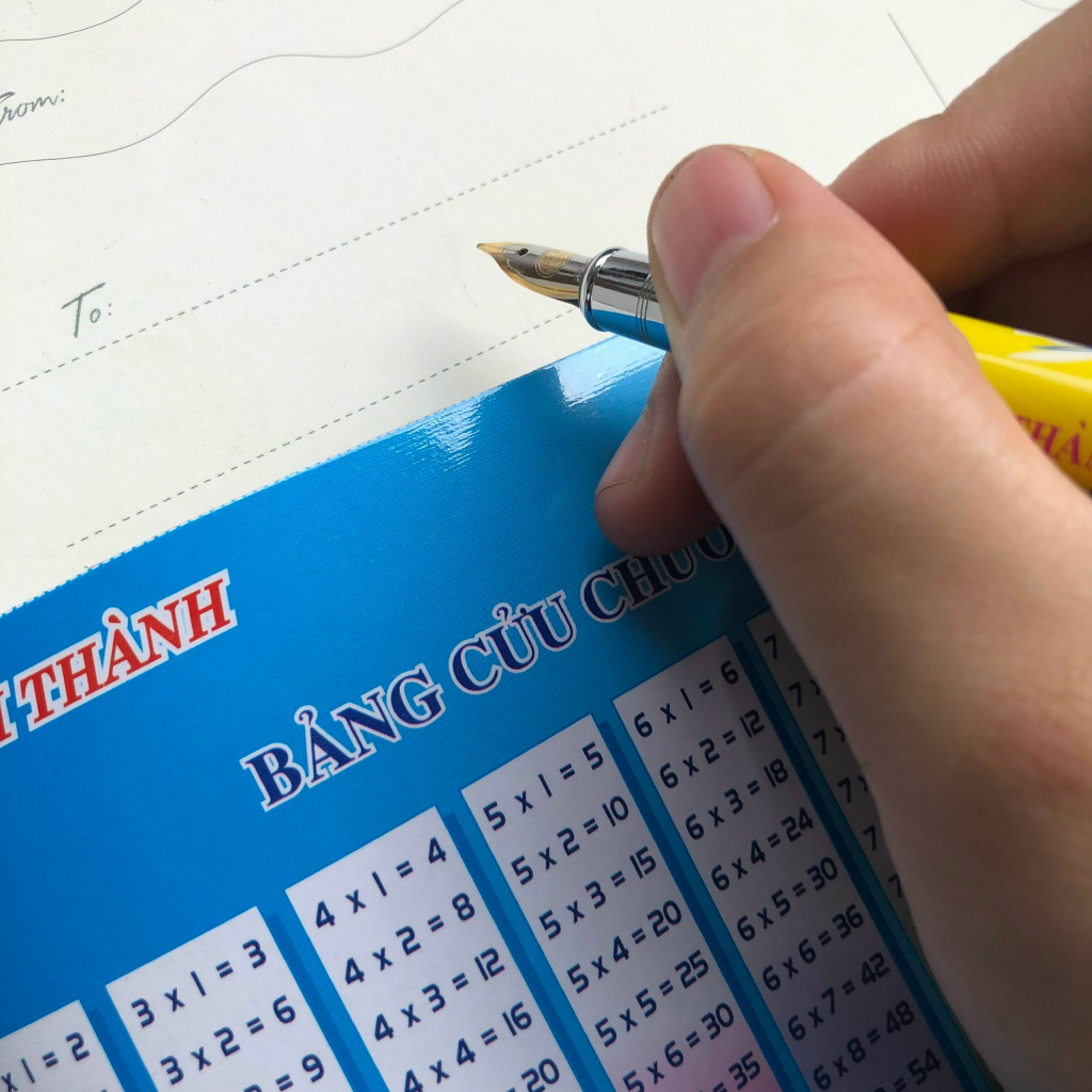 Giấy kê tay Kim Thành- cho học sinh, chất lượng, giá rẻ - KT7021- Que tính Mic -VPP dễ thương  Quế Anh