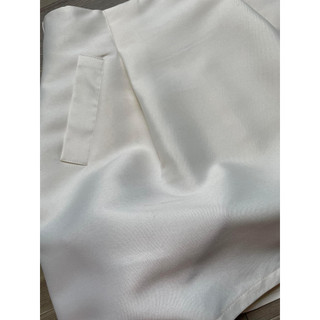 Chân váy trắng xoè size M (51-56kg)