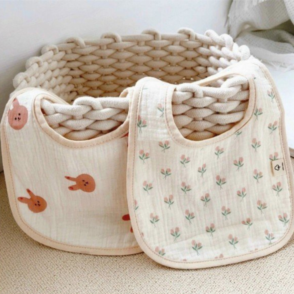 Yếm xô muslin cao cấp thấm hút tốt họa tiết vintage ngẫu nhiên phong cách Hàn Quốc dễ thương cho bé