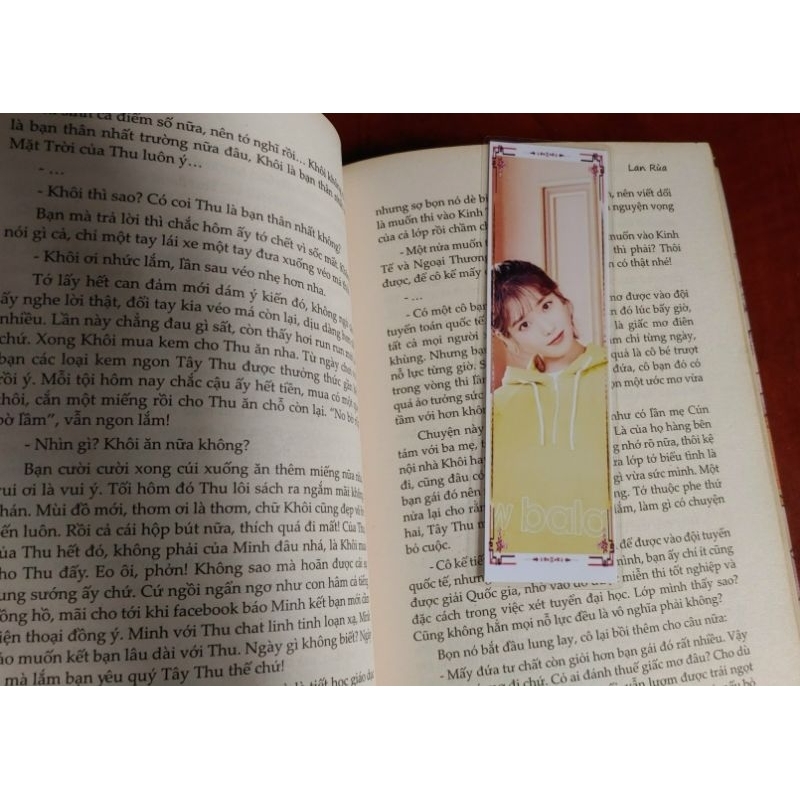 Bookmark ép plastic in hình theo yêu cầu