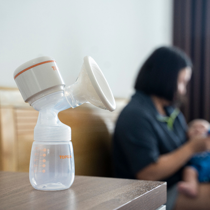 Máy hút sữa điện đôi TOPGIAKIDS đa chế độ massage, có dây, kích sữa lực hút mạnh không gây đau rát